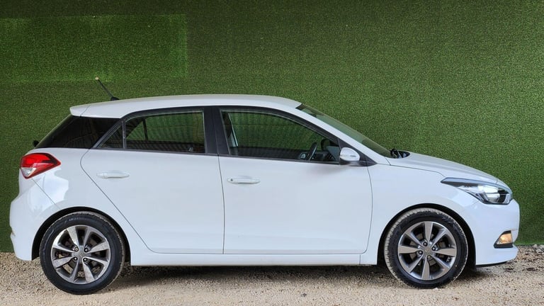 2017 Hyundai i20 1.2 Premium Euro 6 5dr HATCHBACK Petrol Manual