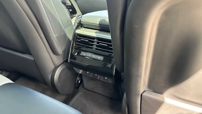  Land Rover Range Rover Sport 3.0 P440e Dynamic SE 5dr Auto SUV Plug-In Hy Automatic