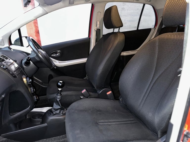 2009 Toyota Yaris 1.33 VVT-i SR 5dr [6] HATCHBACK PETROL Manual