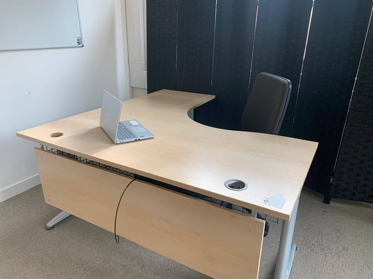 4x £95 each Brown Computer Office Corner Desk, L shaped home office workstation table  160cm x 120cm