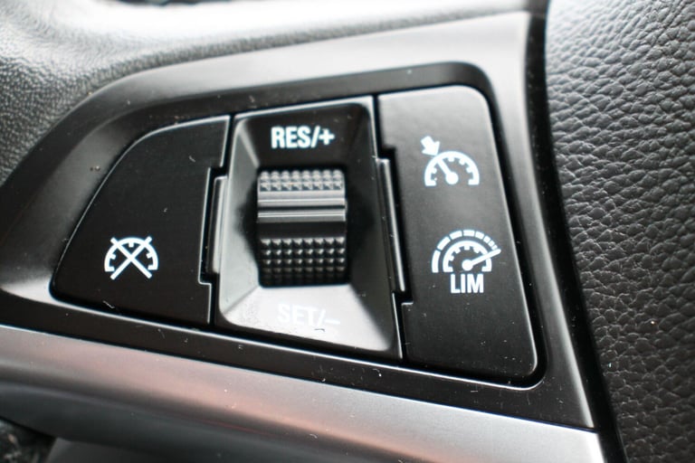  Vauxhall Astra GTC 1.4i Turbo Sport Auto Euro 6 3dr Petrol Automatic