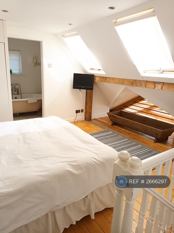 3 bedroom house in Prestwick Lane, Chiddingfold, Godalming, GU8 (3 bed) (#2666297)