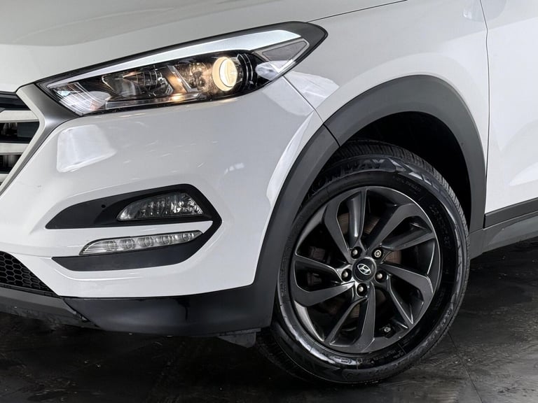 2016 Hyundai TUCSON 1.7 CRDi Blue Drive SE Nav 5dr 2WD ESTATE DIESEL Manual
