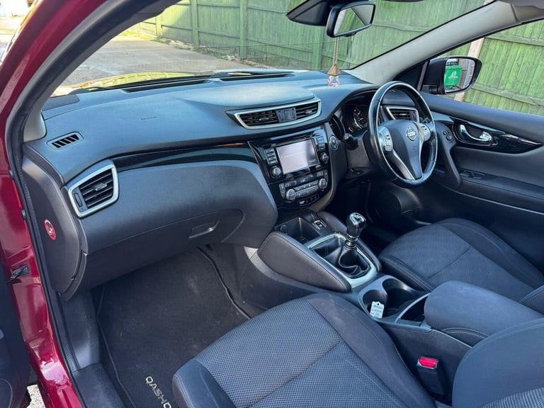 2017 Nissan Qashqai 1.5 dCi N-Connecta 2WD Euro 6 (s/s) 5dr HATCHBACK Diesel Manual
