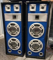 Skytec 600w speakers 