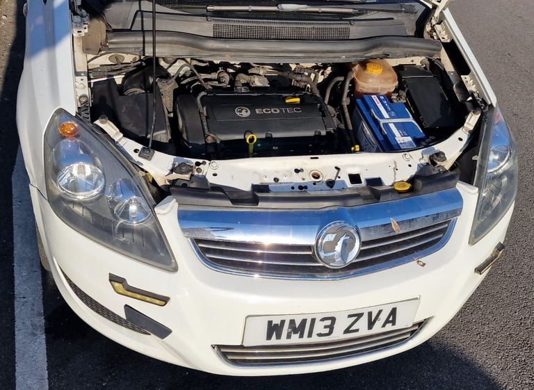 Ford, KUGA, Estate, 2010, Manual, 1997 (cc),5 doors - Image 17