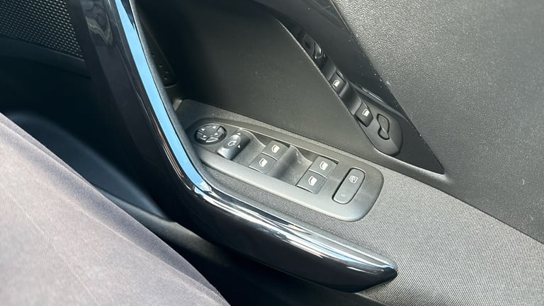 2019 Peugeot 208 1.2 PureTech Tech Edition Hatchback 5dr Petrol Manual Euro 6 (s/s) (82 ps) Hatch...