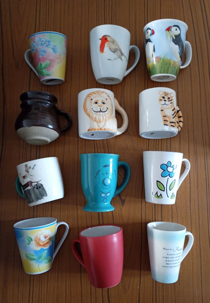 image for 12 Coffee/Tea Mugs