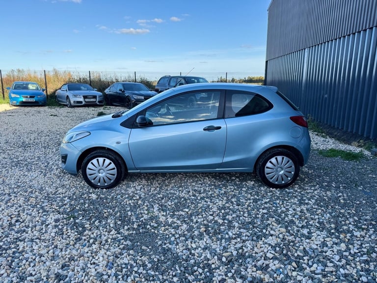 2011 Mazda Mazda2 1.3 TS Euro 5 3dr HATCHBACK Petrol Manual