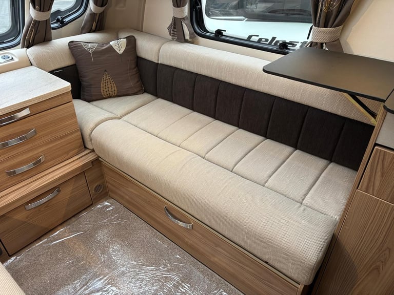 2016 SWIFT CONQUEROR 645, ISLAND BED, TALL FRIDGE, ALDE, SOLAR