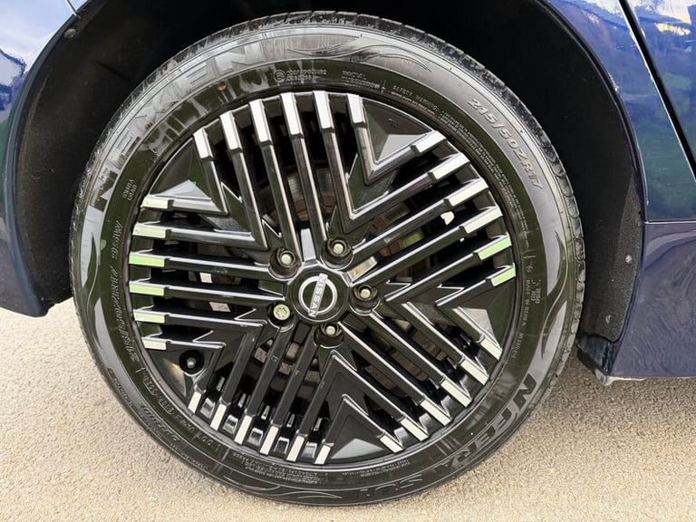  Nissan Leaf LEAF N-connecta 5dr Hatchback Electric Automatic