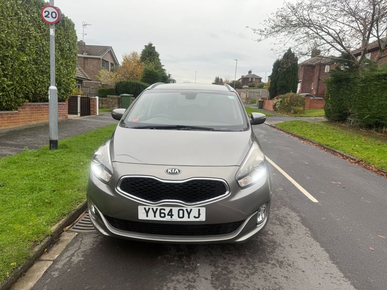 Kia Carens 2 1.7 CRDi MPV 7-seater Automatic with 12 Months Mot&Low Mileage 79K&Full Ser Hist