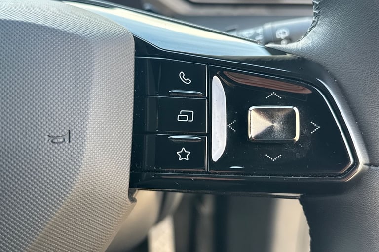 2025 MG MG3 105243 Hatchback Hybrid Automatic