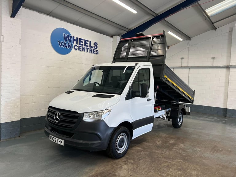 2022 Mercedes-Benz Sprinter 2.0 315 CDI Progressive RWD L2 Euro 6 (s/s) 2dr Tipper Diesel Manual