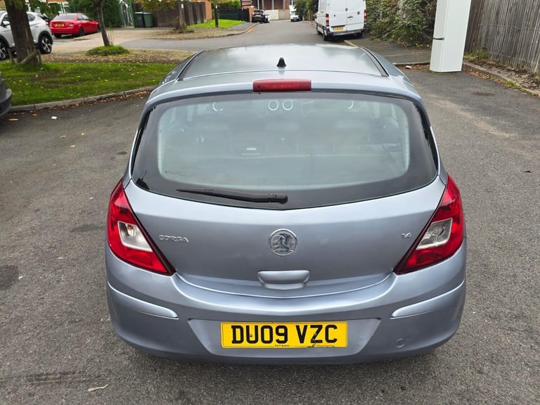2009 Vauxhall Corsa 1.4i 16V Design 5dr Auto HATCHBACK PETROL Automatic