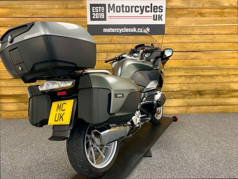 SUPERB CONDITION 2015 BMW R1200RT LE, FSH, 12 MONTHS NATIONWIDE WARRANTY