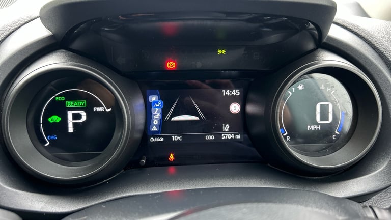 2022 Toyota Yaris 1.5 Hybrid Design 5dr CVT Hybrid Hatchback Hatchback Hybrid Automatic