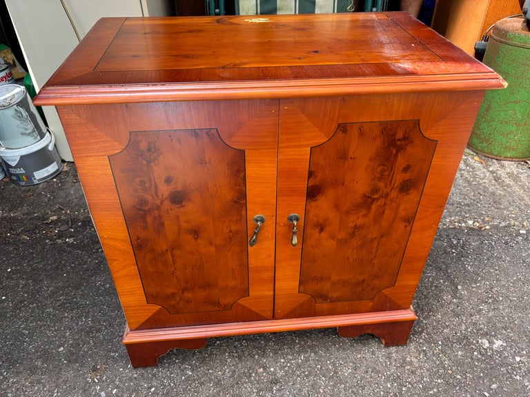 Vintage cabinet 