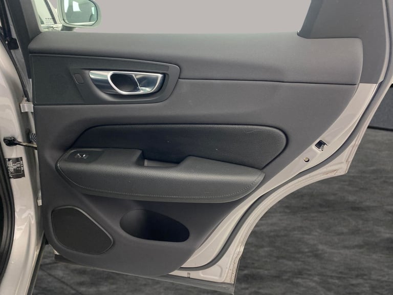 2021 Volvo XC60 2.0h T6 Recharge 11.6kWh Inscription Expression SUV 5dr Petrol Plug-in Hybr Suv P...