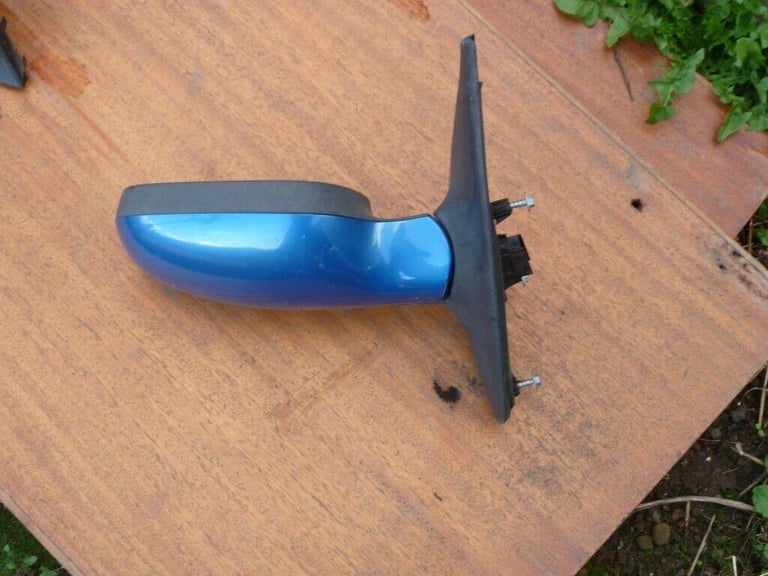 image for o/side door mirror for renault clio mk2 electric 