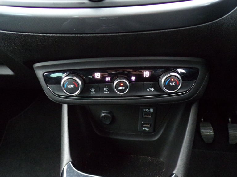 2020 Vauxhall Crossland X 1.2T [110] Elite Nav 5dr [6 Speed] [S/S] HATCHBACK PETROL Manual