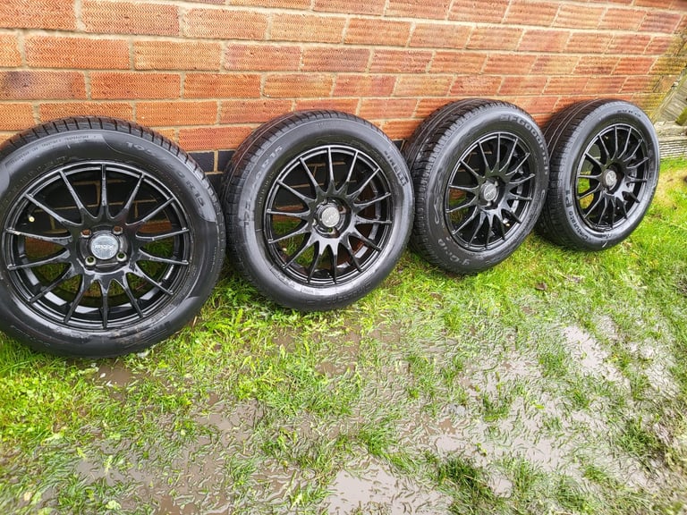 15 inch 4x100 Fox Racing Alloy wheels 