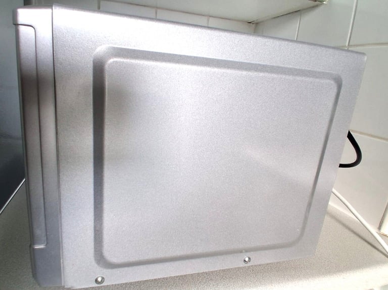 SHARP MICROWAVE SILVER 800E WORKING PERFECTLY
