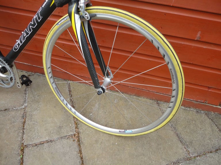 Giant TCR composite carbon road bike 17.5 inch small frame, 700 wheels, 9 x 2 gears