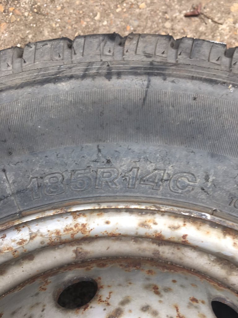 Wheel tyre 