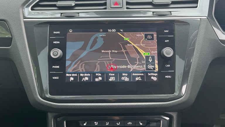 2018 Volkswagen Tiguan 2.0 TDI 150 SEL 5dr DSG SUV Diesel Automatic