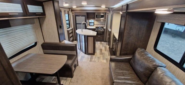 2018 Cruiser RV Fun Finder 27IK 1 Bedroom 5 Berth American Caravan 5th Wheel RV