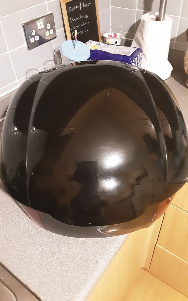 For sale a sym fiddle 3 200i rear rack with box 