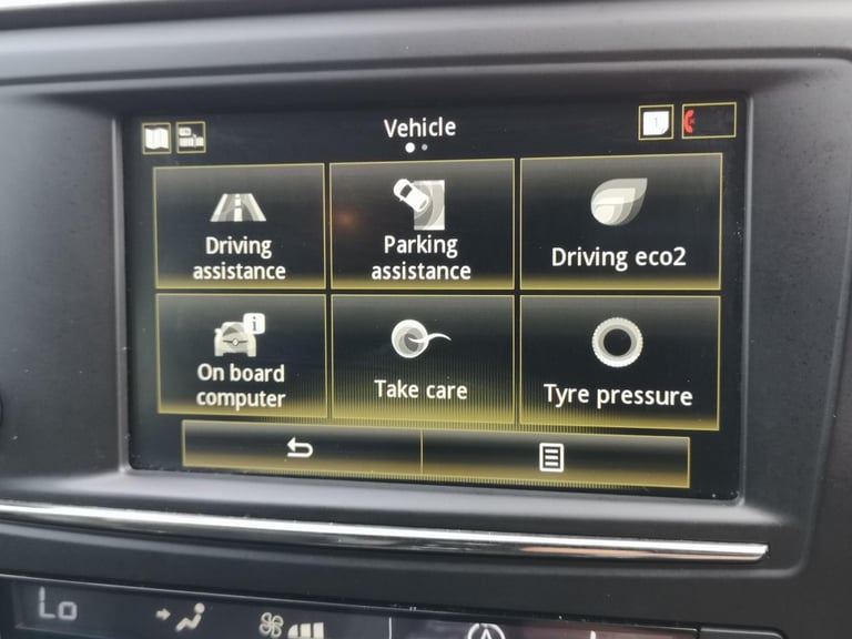 2017 Renault Kadjar 1.5 dCi Dynamique S Nav Euro 6 (s/s) 5dr HATCHBACK Diesel Manual