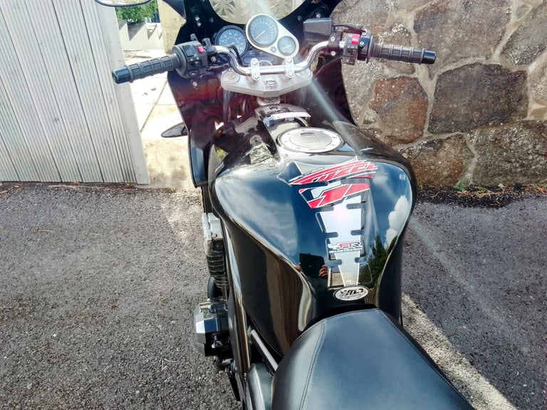 Yamaha, FZS, 2000, 599 (cc)