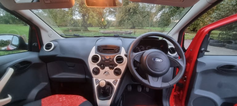 Ford, KA, Hatchback, 2014, Manual, 1242 (cc), 3 doors
