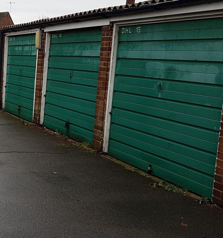 Garage/Parking/Storage to rent Ringway (r/o 47) Southall, Middlesex