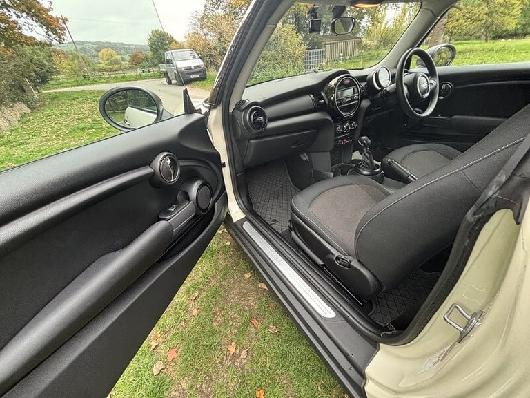  MINI One One Hatchback Petrol Automatic