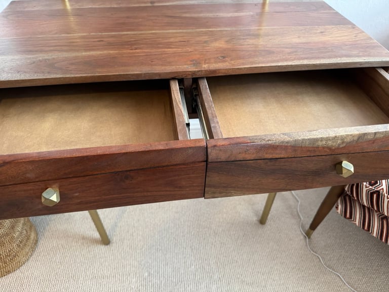 Lovely mid-century-style dressing table with large built-in mirror
