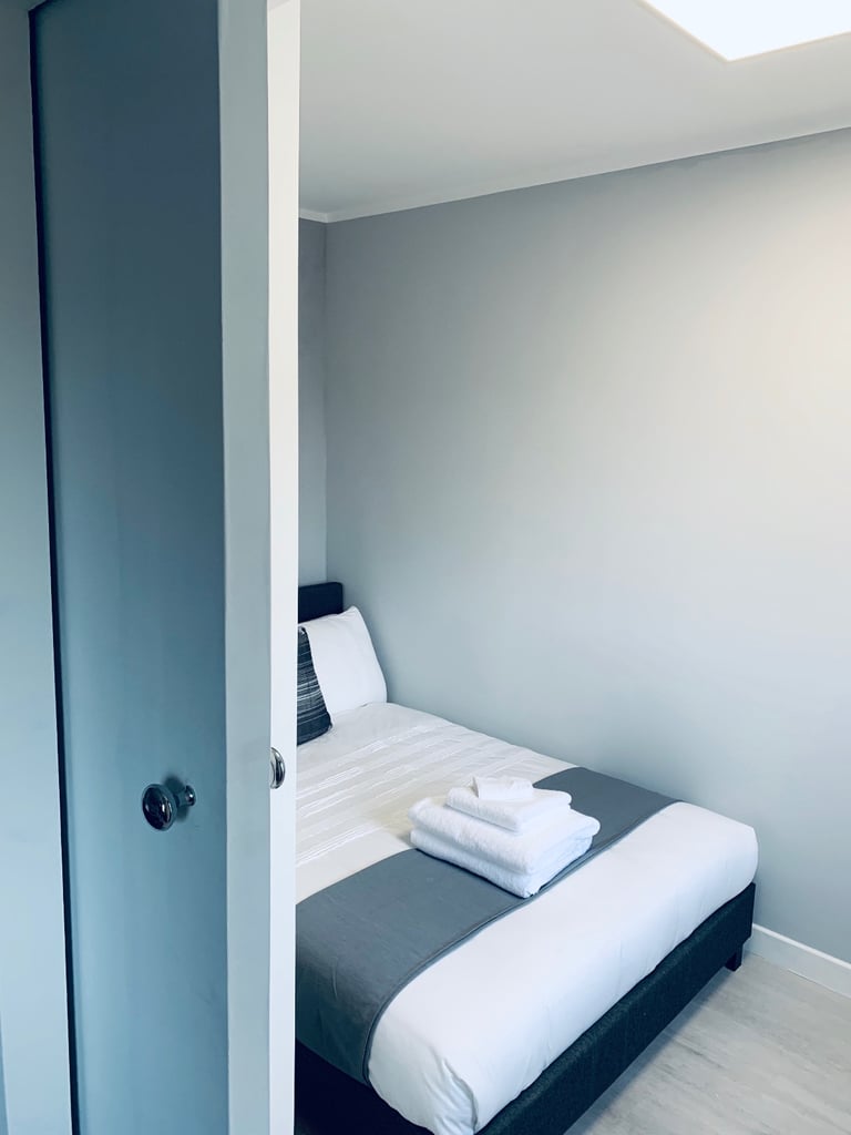 1 Bedroom Apartment firma WEEKLY or MONTHLY rent at G5,5 min to city center.Wifi,Parking FREE