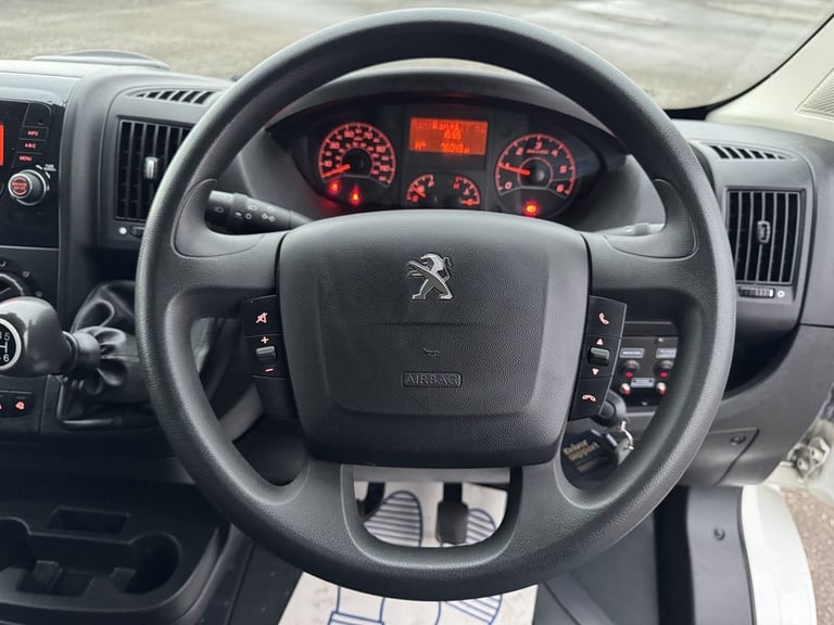 2021 Peugeot Boxer BLUEHDI 335 LOW LOADER / DROPSIDE / DROP &amp; GO / SPECIALIST VEHICLE - DIESE...