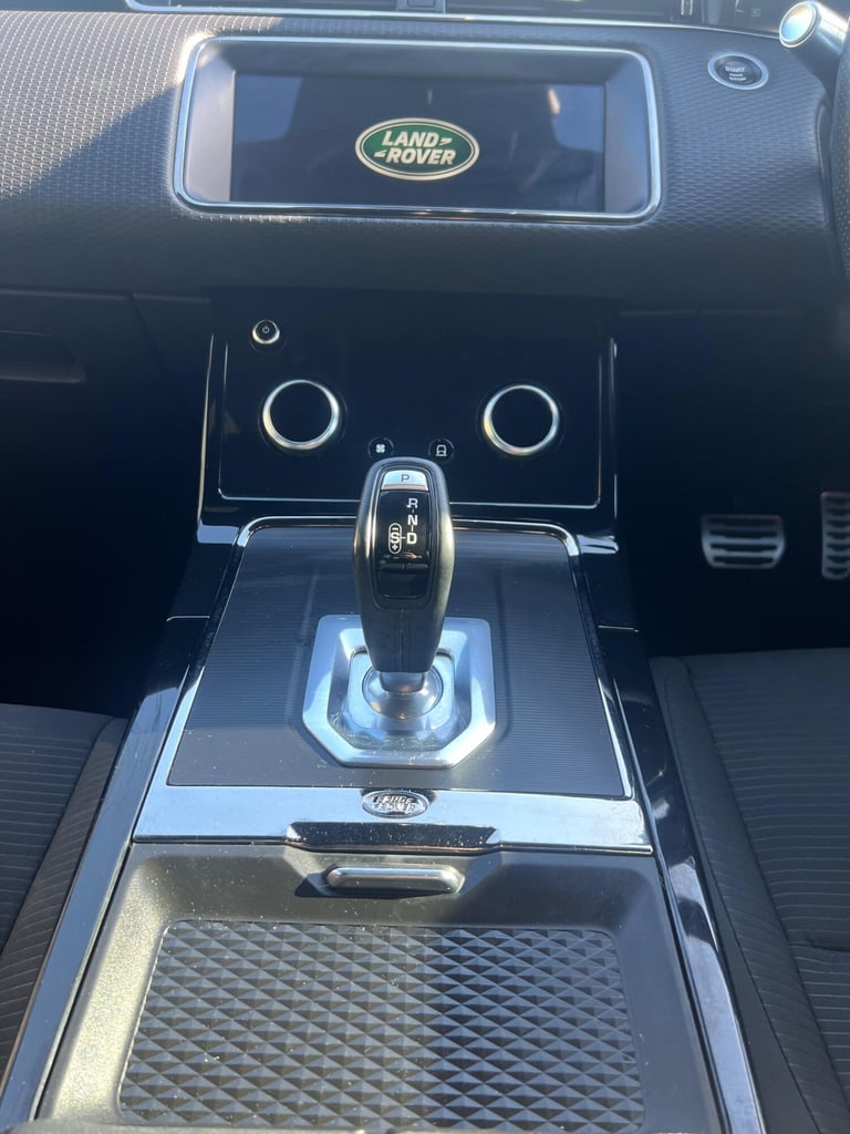 2020 Land Rover Range Rover Evoque 2.0 D150 MHEV R-Dynamic Auto 4WD Euro 6 (s/s) 5dr ESTATE Diese...