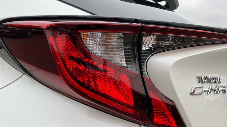 2020 Toyota C-HR 1.8 Hybrid Design 5dr CVT HATCHBACK PETROL/ELECTRIC Automatic