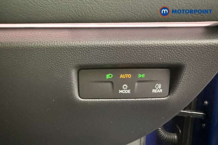 2025 Volkswagen Passat 1.5 TSI eHybrid Life 5dr DSG Estate Hybrid Automatic