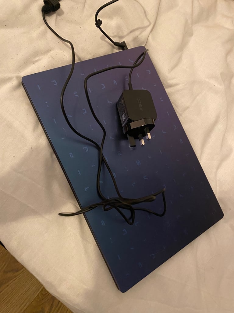 Asus laptop blue, 4GB RAM