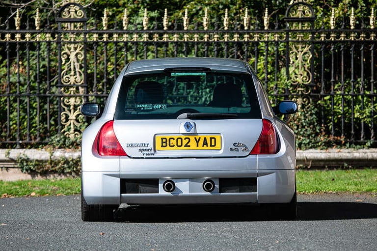 2002 Renault CLIO SPORT V6 3.0 V6 24V Renaultsport 3dr HATCHBACK PETROL Manual