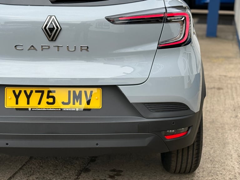 2025 Renault Captur 1.0 TCE 90 Evolution 5dr, UNDER 10 MILES, SEPTEMBER 2028 RENAULT WARRANTY,  H...
