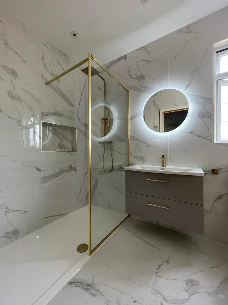 Bathroom & Kitchen Fitter | Emergency Plumbing Services by Total Trades Experts