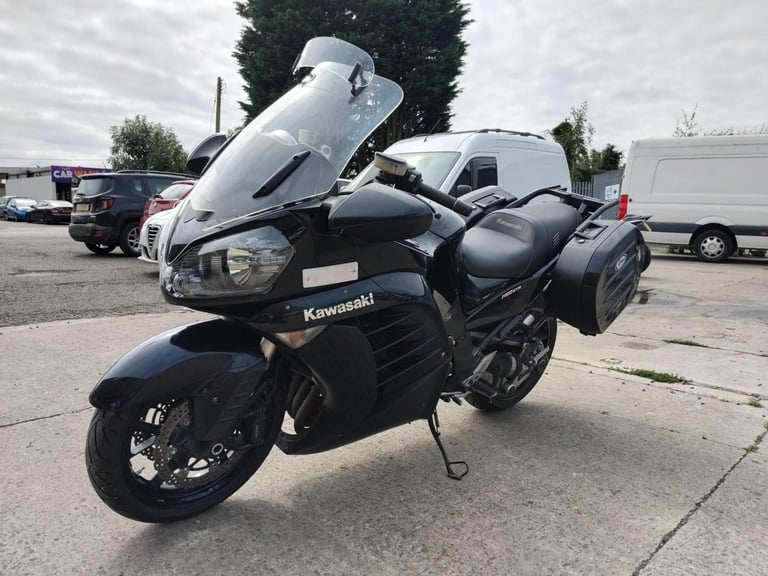 image for 2012 12 KAWASAKI GTR1400 ZG 1400 CCF GTR 1400 HIGH SPEC GRAND TOURER FSH NEW MOT