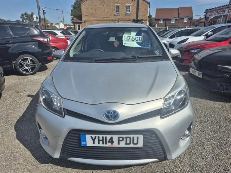 2014 Toyota Yaris VVT-I ICON PLUS Hatchback Petrol/Ele Automatic