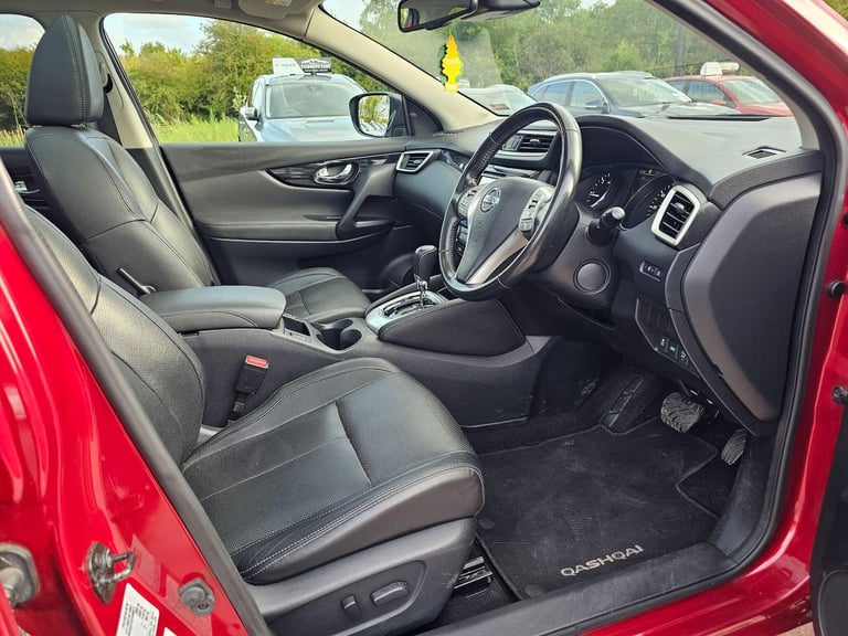 2015 Nissan Qashqai 1.6 dCi Tekna XTRON 2WD Euro 6 (s/s) 5dr HATCHBACK Diesel Automatic